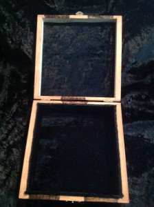 Boxes can be lined, if you like. This is done with black crushed velvet.